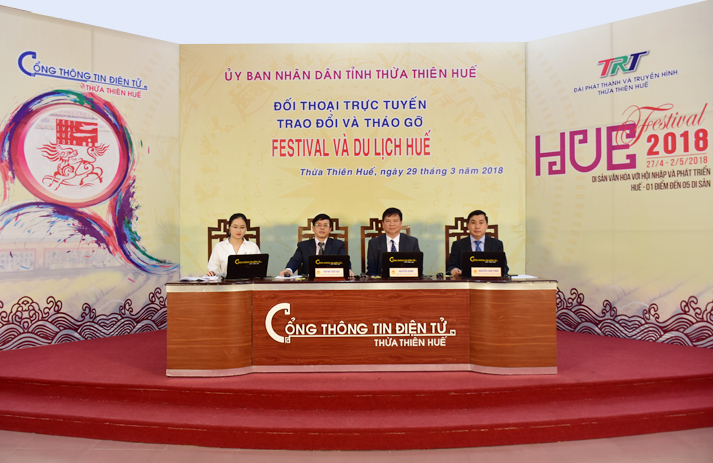 Festival Huế 2018 thu hút sự quan tâm của nhiều người dân 