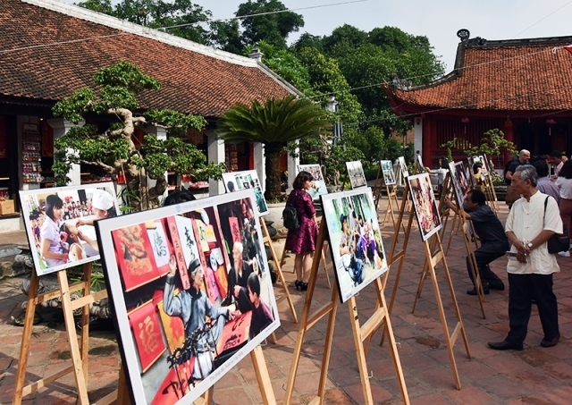 Triển lãm ảnh “Nhịp sống Thủ đô”