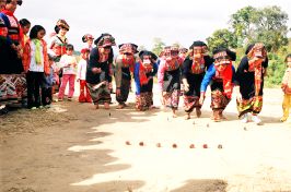 Tó má lẹ - Trò chơi dân gian độc đáo của dân tộc Thái ở Điện Biên