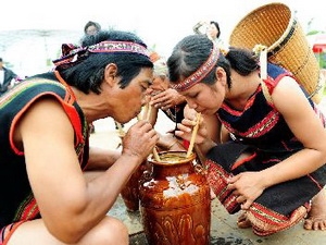 Lưu giữ “văn hóa rượu cần” ở các gia đình Đắk Nông