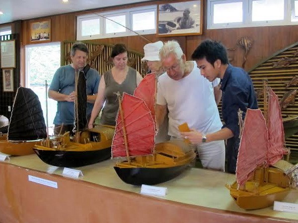 Quảng Ninh: Ấn tượng triển lãm về văn hóa của ngư dân vạn chài