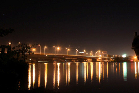 Chiêm ngưỡng vẻ đẹp lộng lẫy đêm sông Đồng Nai