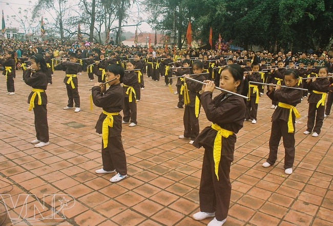 Võ sinh trường tiểu học Phồn Xương - Yên Thế. (Ảnh: Trần Thanh Giang/vnanet.vn)