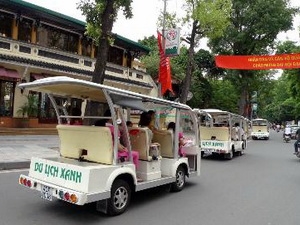 Hà Nội: Đã có trên 1 triệu lượt khách đi xe điện tham quan phố cổ